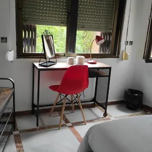 Guest house Convenient - Ferry, Train & Bus Station - 